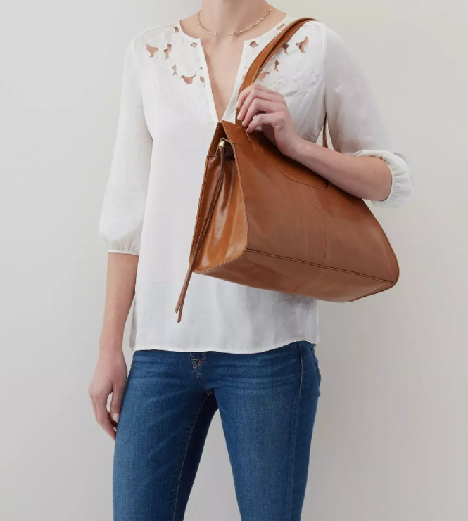 Hobo Broker Tote in Truffle