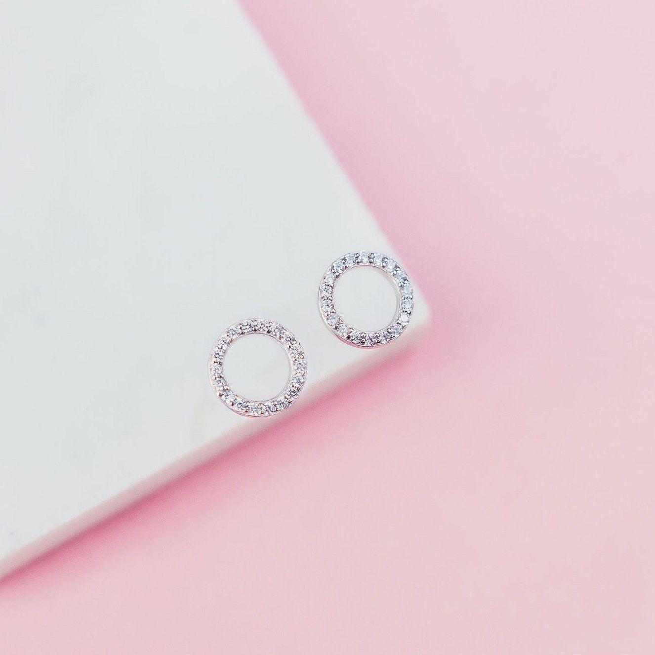 Chloe + Lois Slim Sparkling Circle Studs