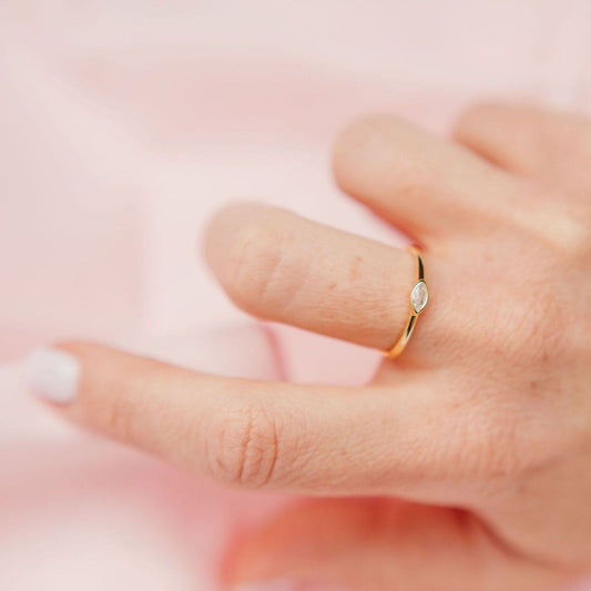 Chloe + Lois Slim Sparkler Ring